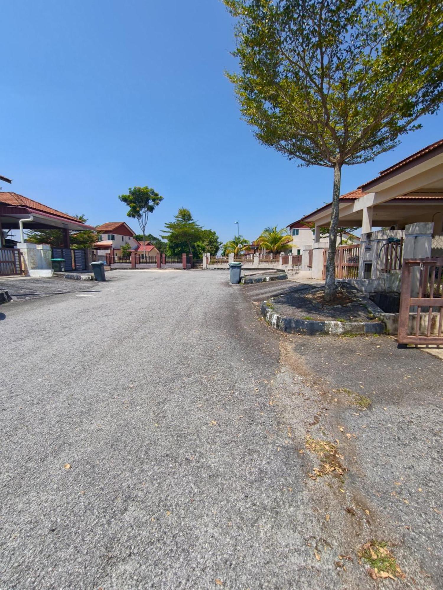 H&z In Hi-tech With Wi-fi And Netflix Holiday home Kulim